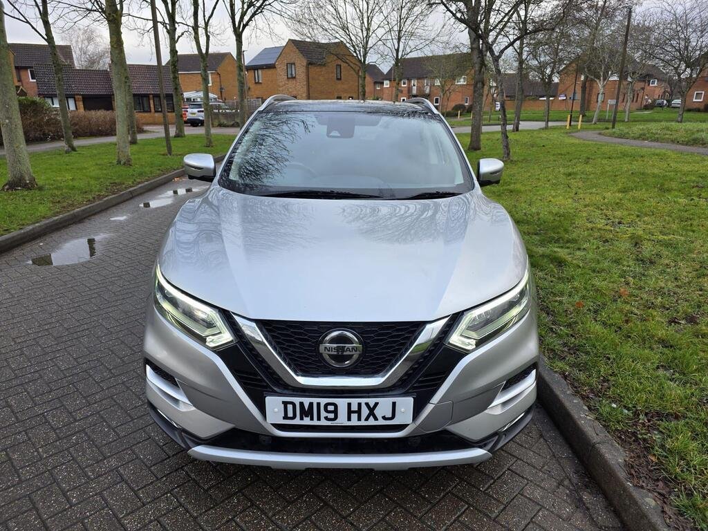 
								Nissan Qashqai full									